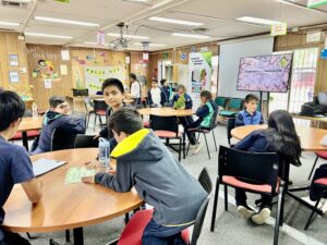 niños en sala de clases